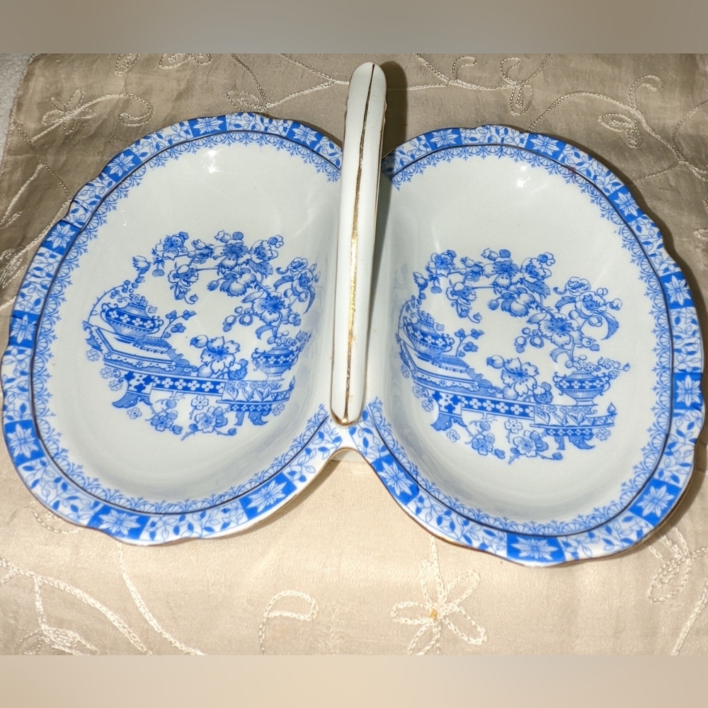 Blau China Deutschland divided serving dish.